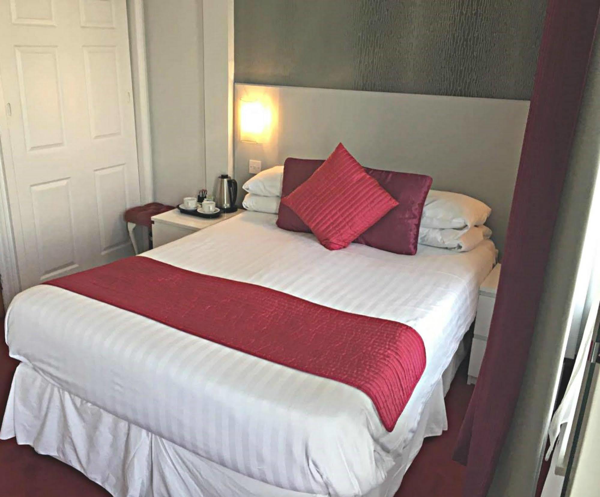 שנקלין Harrow Lodge Hotel מראה חיצוני תמונה